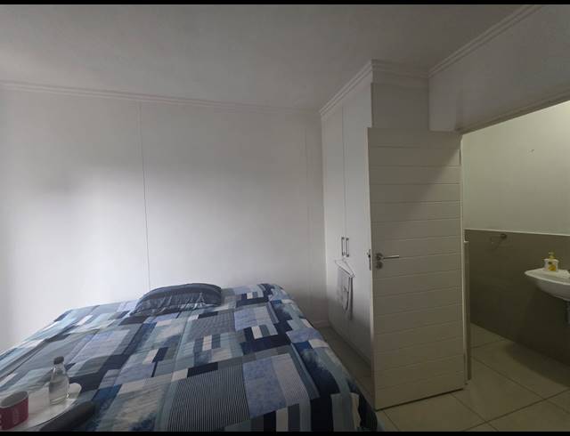 2 BEDROOM APARTMENT FOR SALE IN UMHLANGA RIDGE